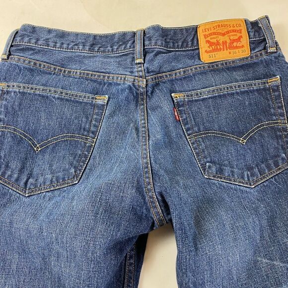 Levi’s 511 36 x 30 straight Dark wash jeans - Picture 6 of 6